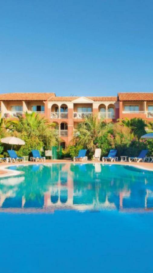 Entre mer et piscine Hyères Extérieur photo